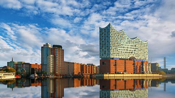 Blick auf die Elbphilharmonie in Hamburg.